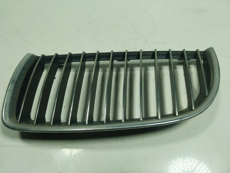 Recambio de rejilla para bmw serie 3 berlina (e90) 2.0 16v diesel referencia OEM IAM   