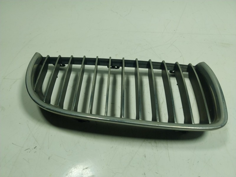 Recambio de rejilla para bmw serie 3 berlina (e90) 2.0 16v diesel referencia OEM IAM   