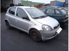 toyota yaris (_p1_) del año 2001