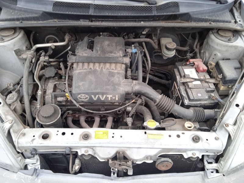 toyota yaris (_p1_) del año 2001