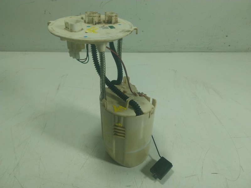 Recambio de aforador para toyota hilux referencia OEM IAM 770100K201 770100K200 