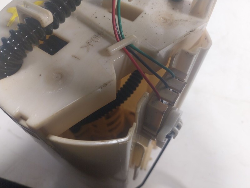 Recambio de aforador para toyota hilux referencia OEM IAM 770100K201 770100K200 