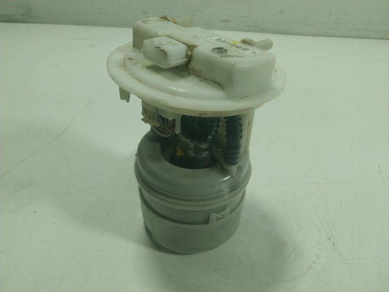 Recambio de aforador para dacia sandero 0.9 tce referencia OEM IAM  172021904R 