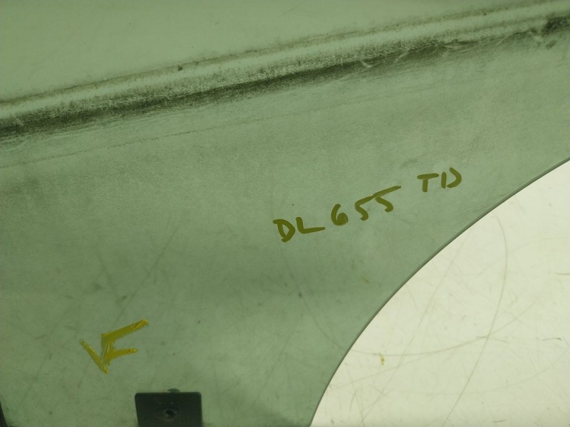 Recambio de cristal puerta trasero derecho para renault zoe referencia OEM IAM   