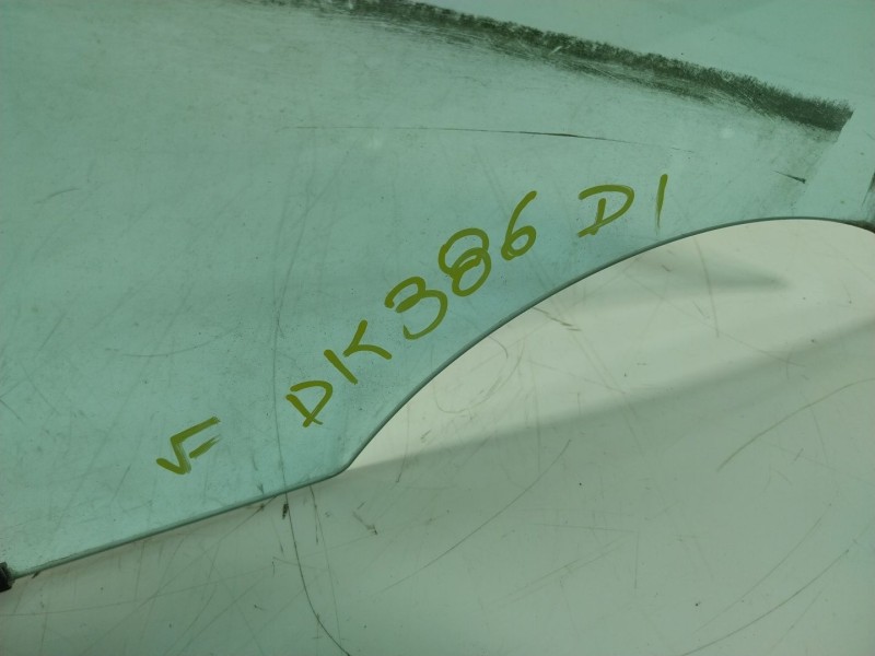 Recambio de cristal puerta delantero izquierdo para renault zoe 68 kw referencia OEM IAM   