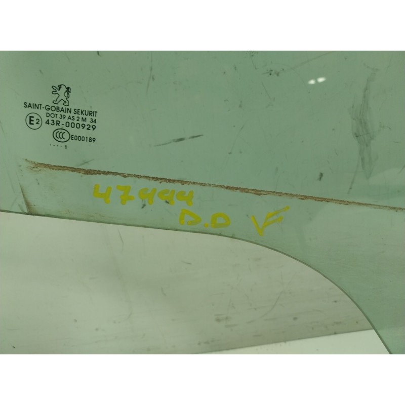 Recambio de cristal puerta delantero derecho para peugeot 3008 monospace (0u_) 1.6 hdi referencia OEM IAM   