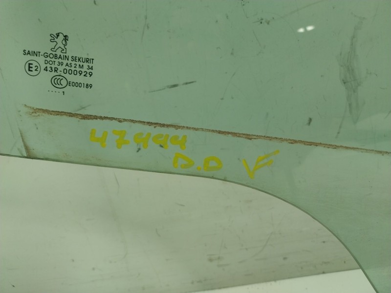 Recambio de cristal puerta delantero derecho para peugeot 3008 monospace (0u_) 1.6 hdi referencia OEM IAM   