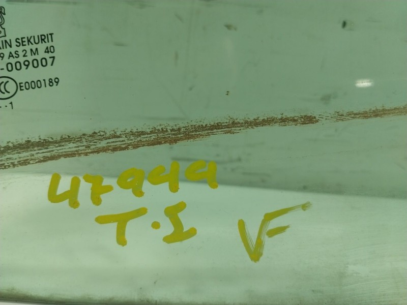 Recambio de cristal puerta trasero izquierdo para peugeot 3008 monospace (0u_) 1.6 hdi referencia OEM IAM   