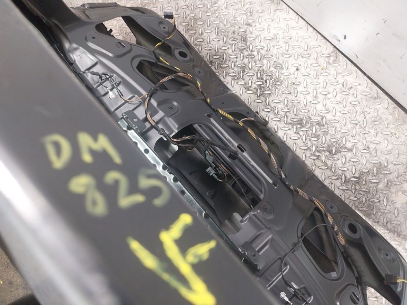 Recambio de porton trasero para bmw x1 (e84) 2.0 16v turbodiesel referencia OEM IAM   