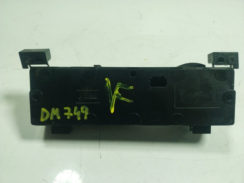 Recambio de mando climatizador para dacia sandero 0.9 tce cat referencia OEM IAM  E119042 