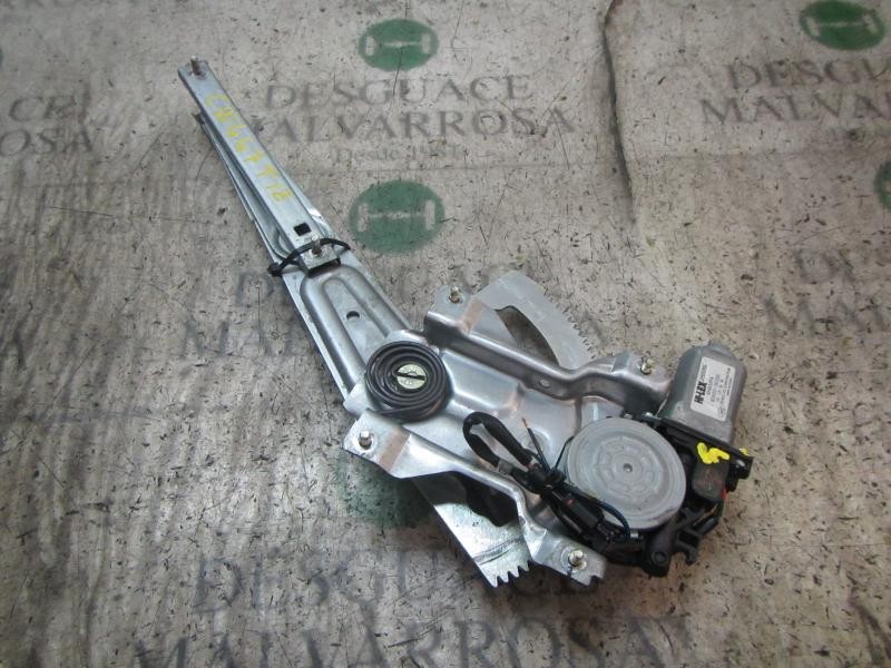 Recambio de elevalunas trasero izquierdo para kia sorento 2.5 crdi concept referencia OEM IAM 834013E002 834503E000 