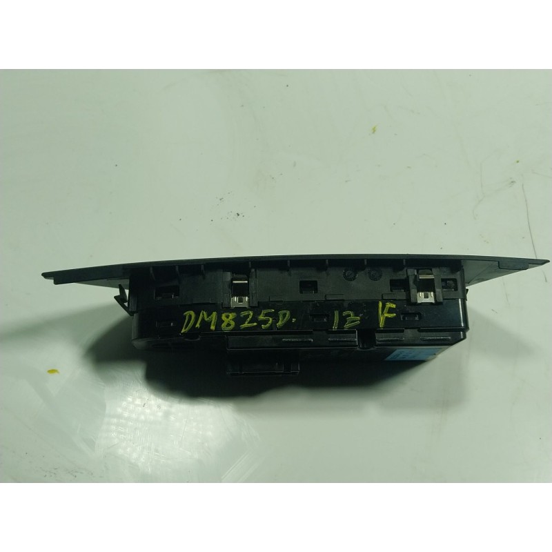 Recambio de mando elevalunas delantero izquierdo para bmw x1 (e84) 2.0 16v turbodiesel referencia OEM IAM  921604604 