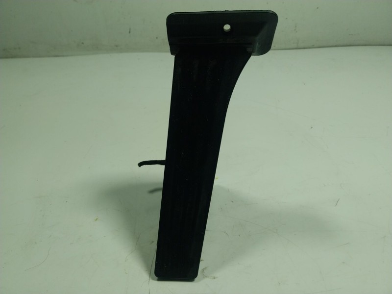 Recambio de potenciometro pedal para bmw x1 (e84) 2.0 16v turbodiesel referencia OEM IAM  686078501 