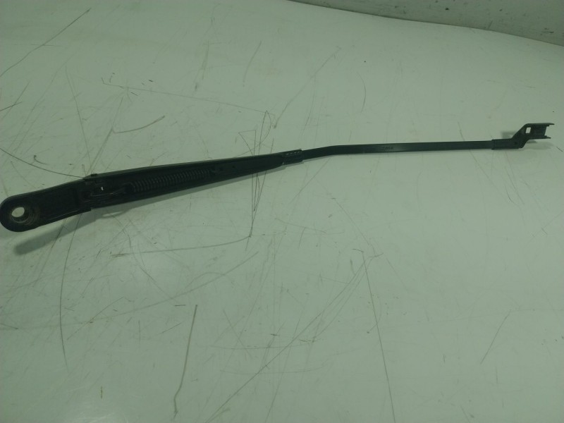 Recambio de brazo limpia delantero izquierdo para peugeot 3008 monospace (0u_) 1.6 hdi referencia OEM IAM   