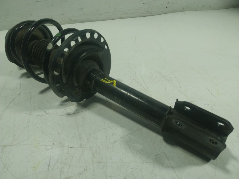 Recambio de amortiguador delantero izquierdo para dacia sandero 0.9 tce cat referencia OEM IAM  543021807R 