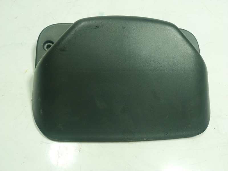 Recambio de piloto trasero central para dacia sandero 0.9 tce cat referencia OEM IAM  26598741R 