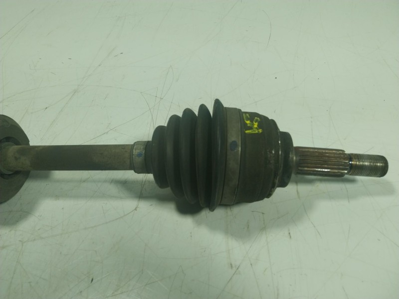 Recambio de transmision derecha para dacia sandero 0.9 tce cat referencia OEM IAM  391007857R 