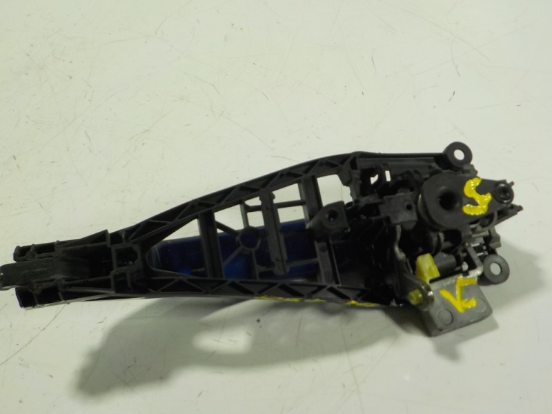 Recambio de maneta exterior delantera izquierda para opel astra gtc 1.6 16v referencia OEM IAM   