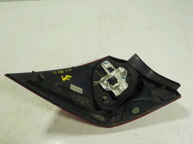 Recambio de piloto trasero derecho para renault megane ii classic berlina 1.9 dci diesel referencia OEM IAM   