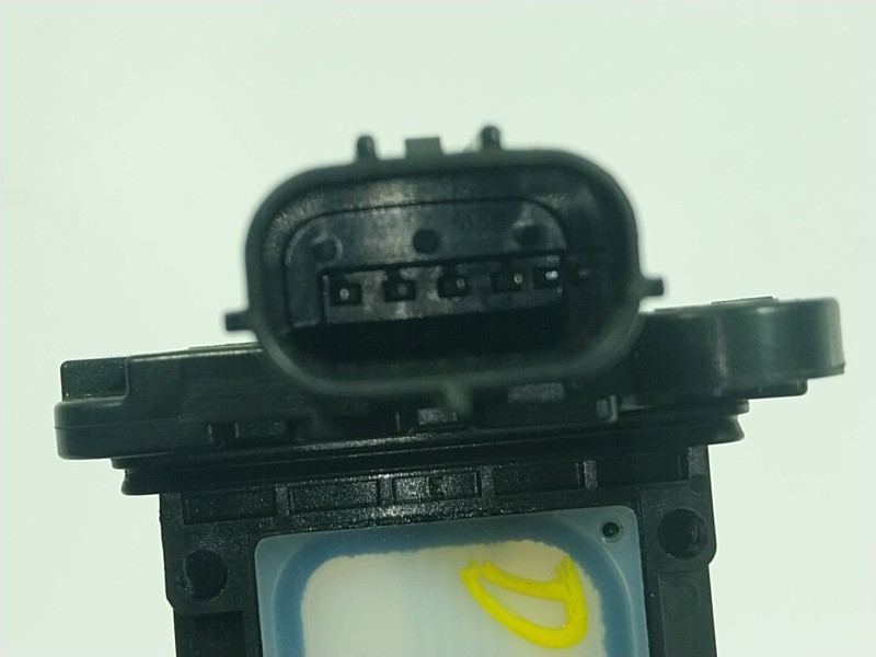 Recambio de caudalimetro para toyota yaris 1.5 vvti hev referencia OEM IAM  22204F2010 