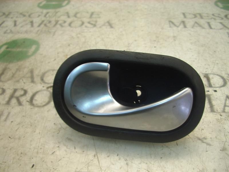 Recambio de maneta interior delantera izquierda para renault megane ii berlina 5p confort expression referencia OEM IAM   