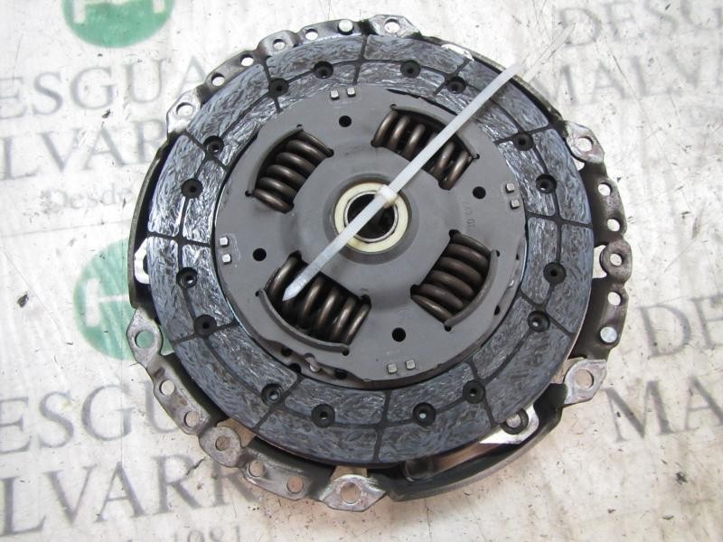 Recambio de kit embrague para ford fiesta (cb1) trend referencia OEM IAM   