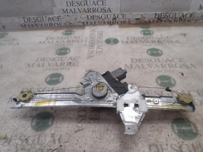 Recambio de elevalunas delantero derecho para peugeot 308 sport referencia OEM IAM 9222CV 9657247580 0130822369