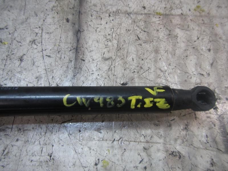 Recambio de amortiguadores maletero / porton para toyota yaris 1.3 16v cat referencia OEM IAM   