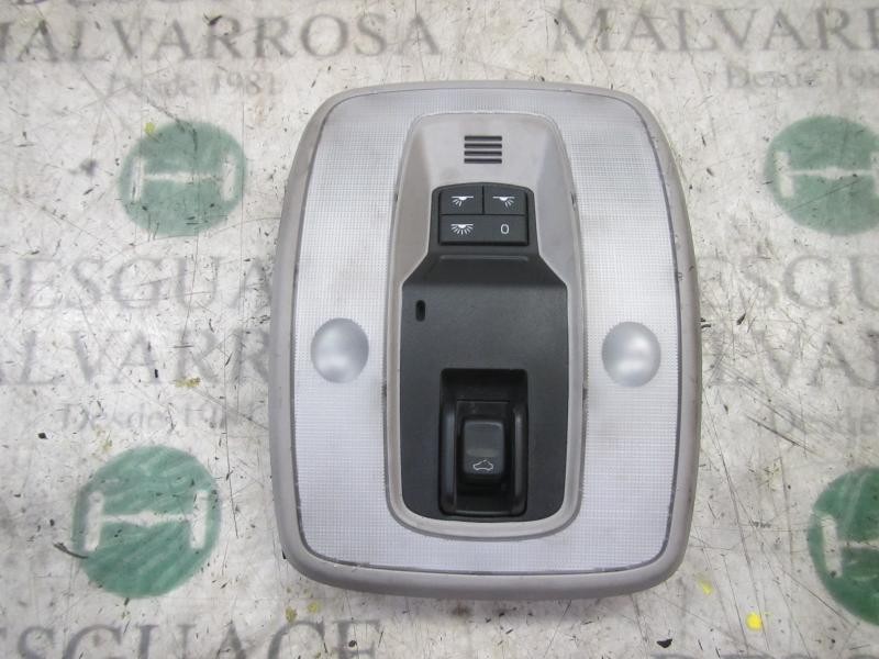 Recambio de piloto interior para volvo xc70 2.4 diesel cat referencia OEM IAM 39806290 30798808 