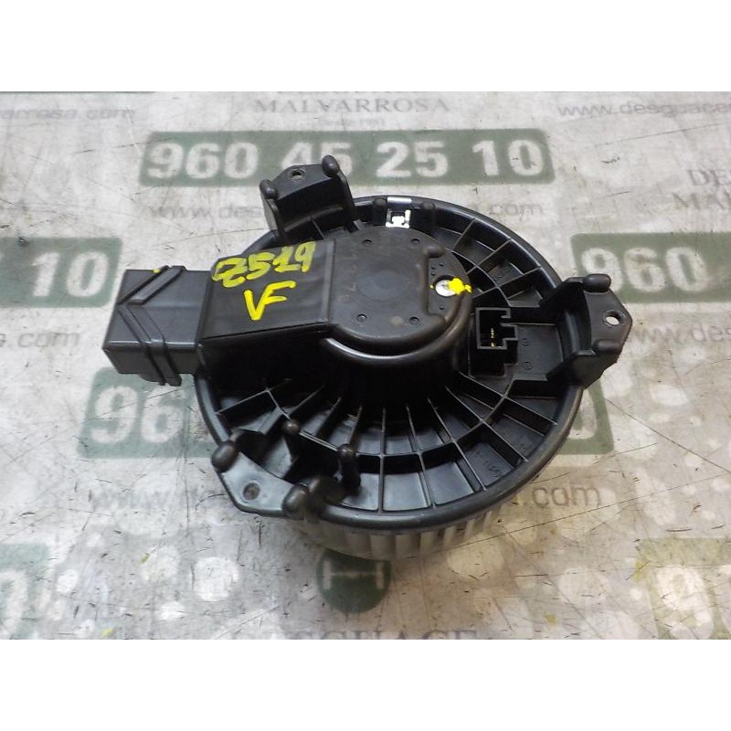 Recambio de motor calefaccion para toyota yaris 1.4 turbodiesel cat referencia OEM IAM 871030D101  