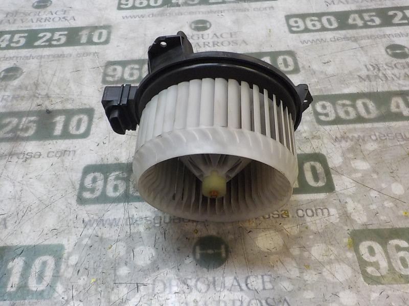 Recambio de motor calefaccion para toyota yaris 1.4 turbodiesel cat referencia OEM IAM 871030D101  