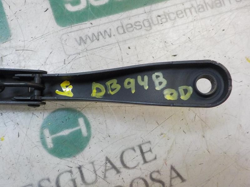 Recambio de brazo limpia delantero derecho para dacia sandero 1.2 16v cat referencia OEM IAM   
