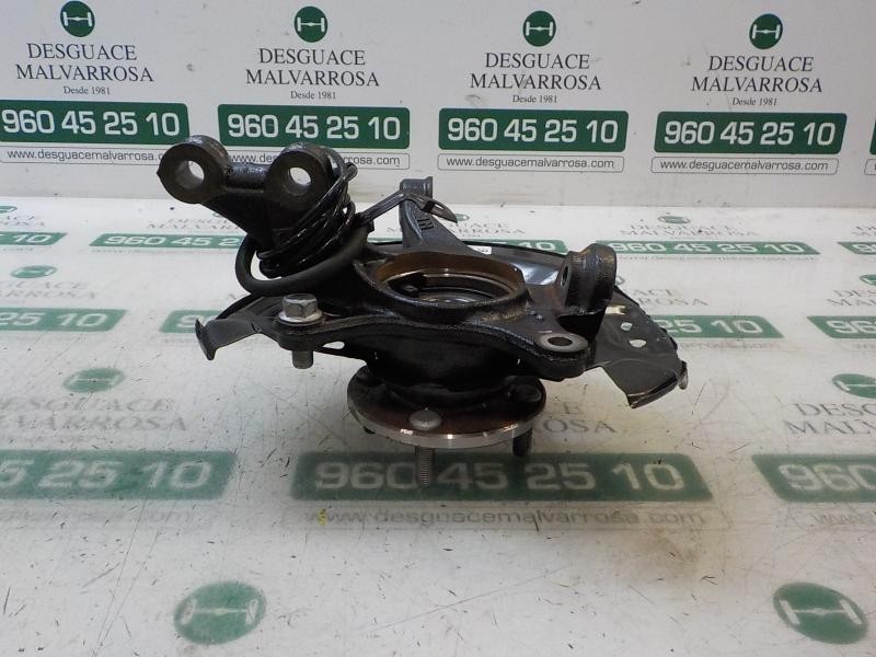 Recambio de mangueta delantera derecha para toyota yaris referencia OEM IAM 432110D230  
