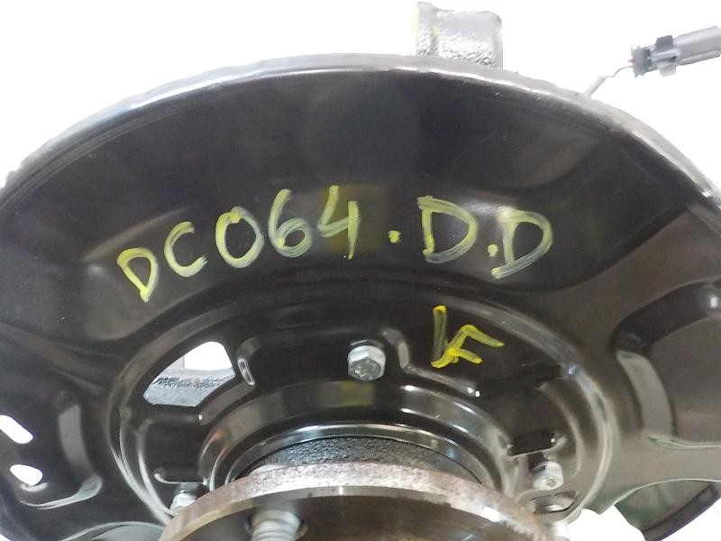 Recambio de mangueta delantera derecha para toyota yaris referencia OEM IAM 432110D230  