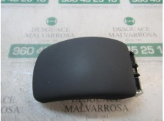 Recambio de apoyabrazos central para citroën c4 lim. white attraction referencia OEM IAM 96755551ZD   2