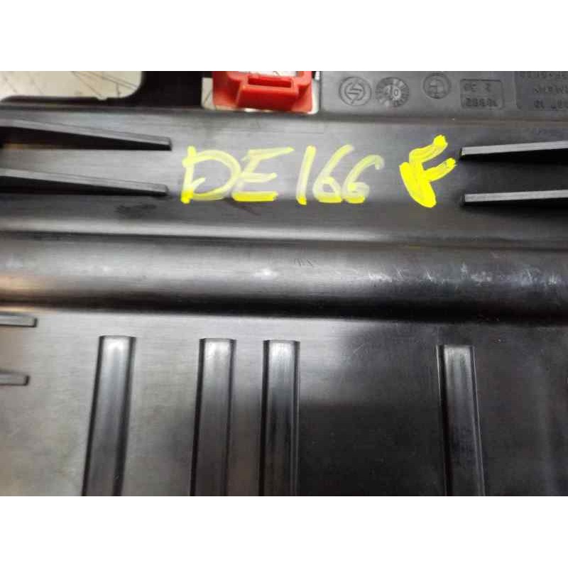 Recambio de caja reles / fusibles para bmw serie 3 berlina (e90) 2.0 16v diesel referencia OEM IAM 61146971370  