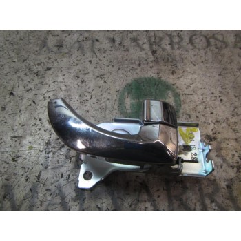 MANETA INTERIOR DELANTERA DERECHA 826203E011 