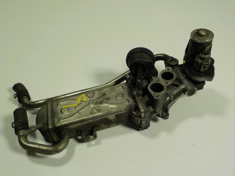 Recambio de valvula egr para skoda rapid 1.6 tdi dpf referencia OEM IAM 03L131512CE 0280751016 0280751016