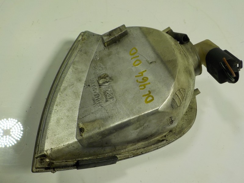 Recambio de piloto delantero derecho para volkswagen polo berlina (6n2) 1.4 16v referencia OEM IAM   