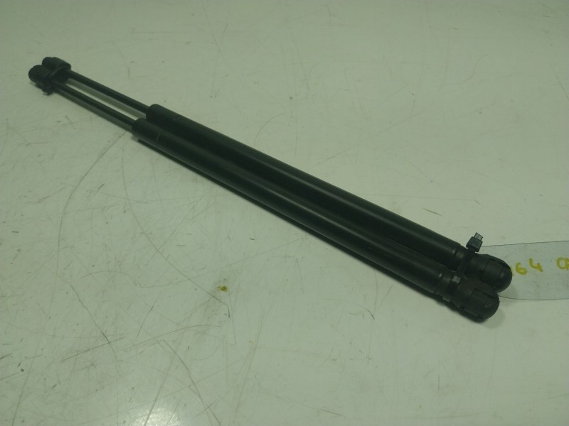 Recambio de amortiguador capot para tesla model s p referencia OEM IAM  106263400A 