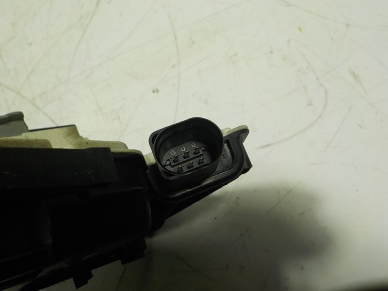 Recambio de cerradura puerta trasera derecha para volkswagen tiguan (5n1) 2.0 tdi referencia OEM IAM  5N0839016A 