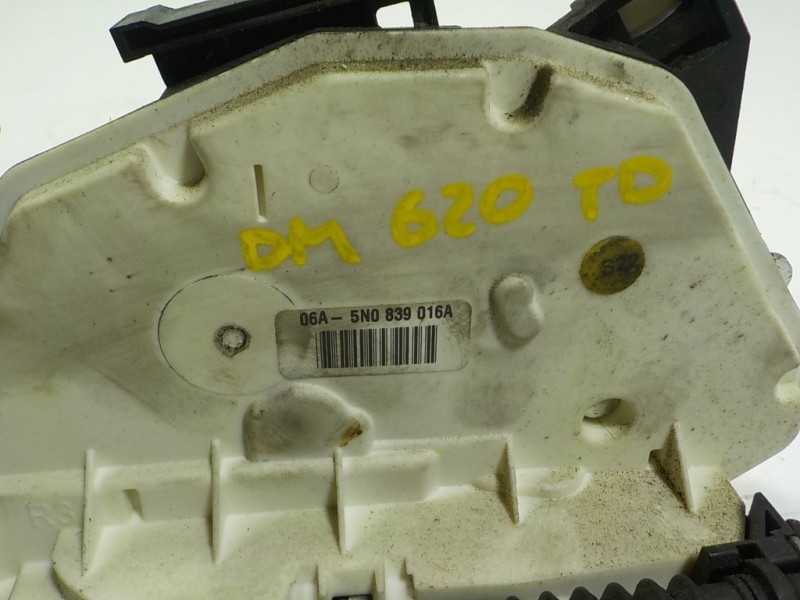 Recambio de cerradura puerta trasera derecha para volkswagen tiguan (5n1) 2.0 tdi referencia OEM IAM  5N0839016A 