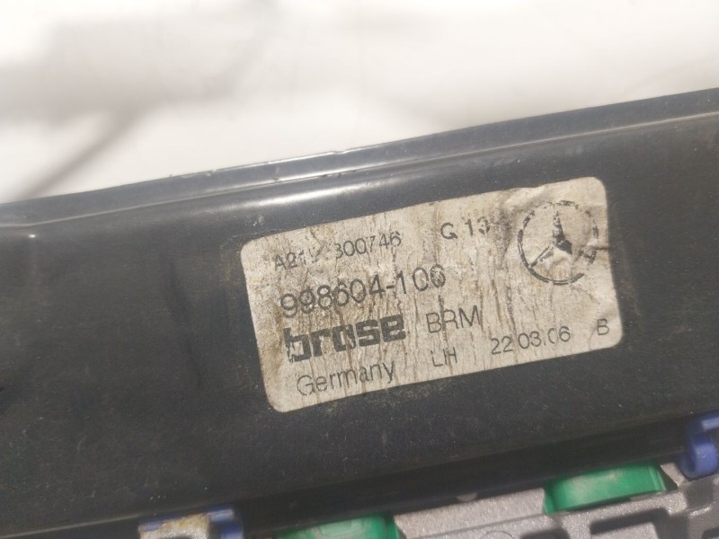 Recambio de elevalunas trasero izquierdo para mercedes-benz clase cls (w219) 3.0 cdi cat referencia OEM IAM A2197300946  