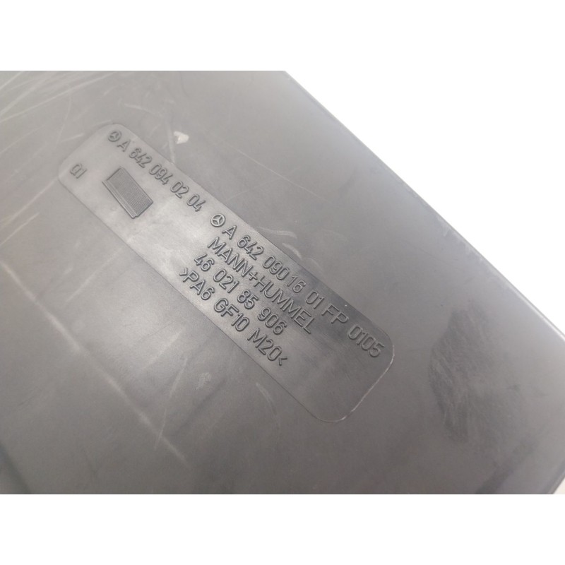 Recambio de filtro aire para mercedes-benz clase cls (w219) 3.0 cdi cat referencia OEM IAM A6420901601 A6420940204 