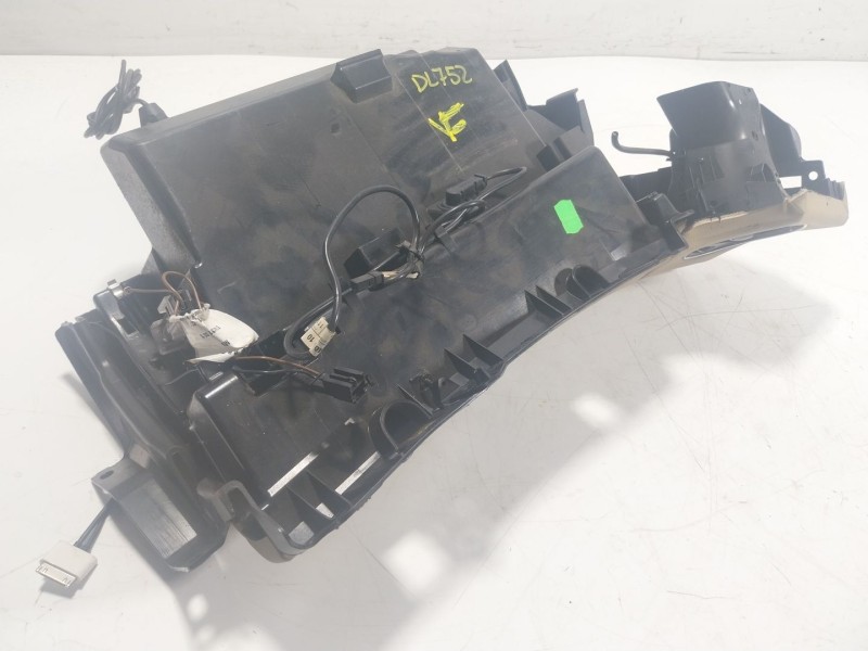 Recambio de guantera para mercedes-benz clase cls (w219) 3.0 cdi cat referencia OEM IAM A21968000988L22  A21968006878L22