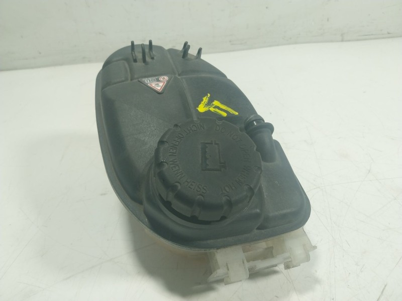 Recambio de deposito expansion para mercedes-benz clase gla (w156) 1.6 cat referencia OEM IAM A2465000049  