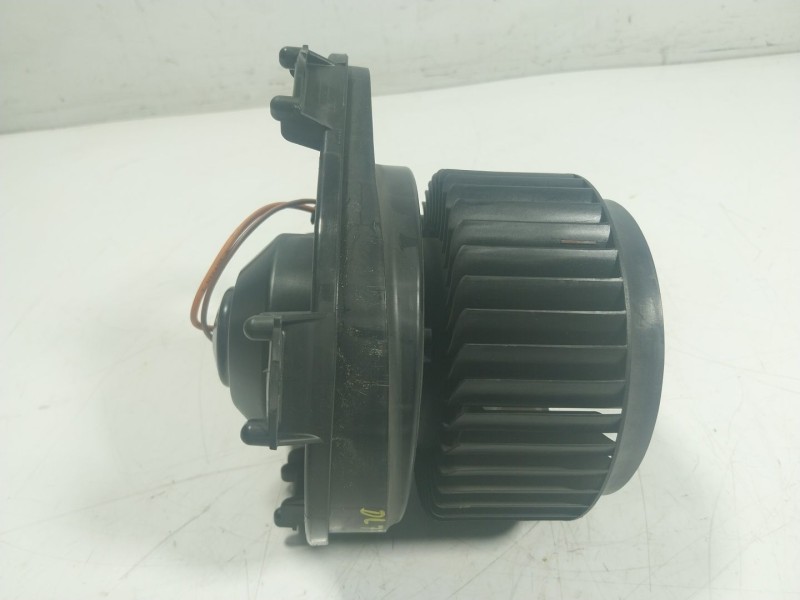 Recambio de motor calefaccion para mercedes-benz clase gla (w156) 1.6 cat referencia OEM IAM A2469061601 A2469061601 