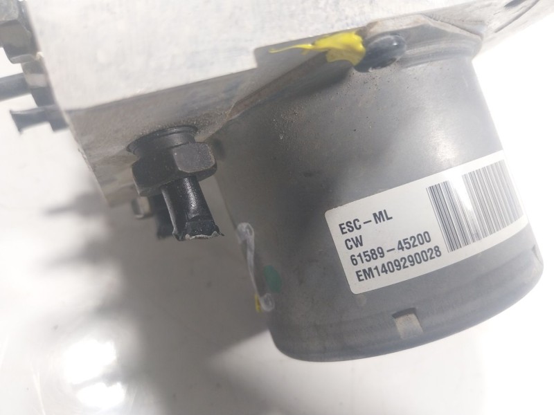 Recambio de abs para kia cee´d 1.6 gdi cat referencia OEM IAM 58920A2210 6158945200 