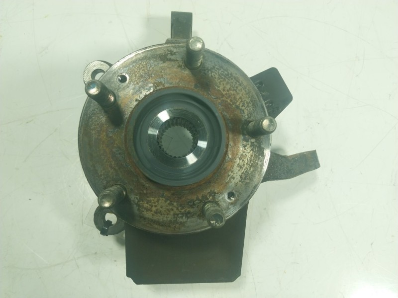 Recambio de mangueta delantera izquierda para kia cee´d 1.6 gdi cat referencia OEM IAM 51715A6000  