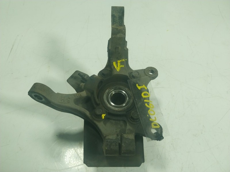 Recambio de mangueta delantera izquierda para kia cee´d 1.6 gdi cat referencia OEM IAM 51715A6000  